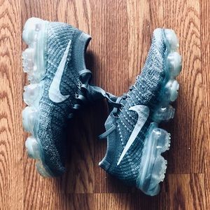 Nike Air VaporMax Flyknit, Women’s 7.5